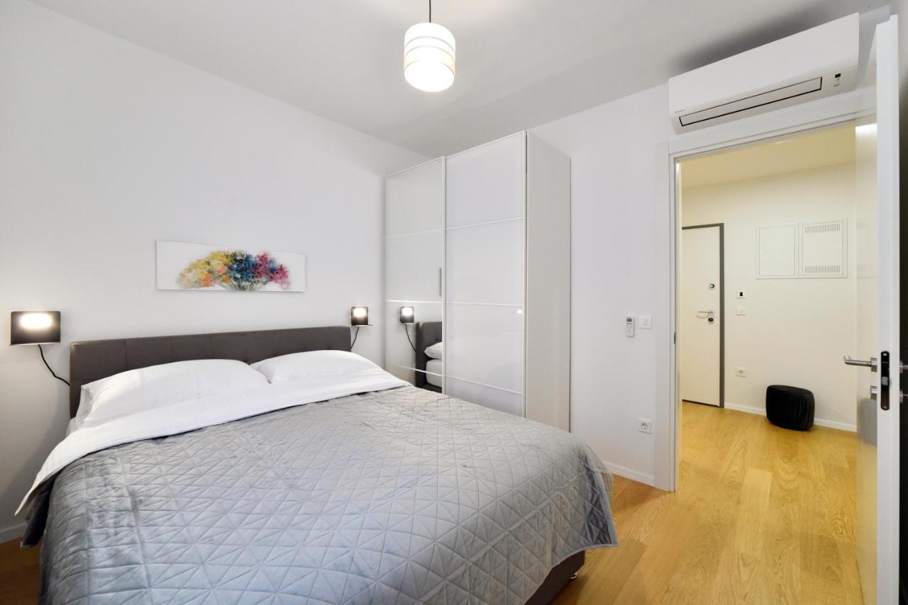 Ophelia Apartment With Parking Zagreb Exteriör bild