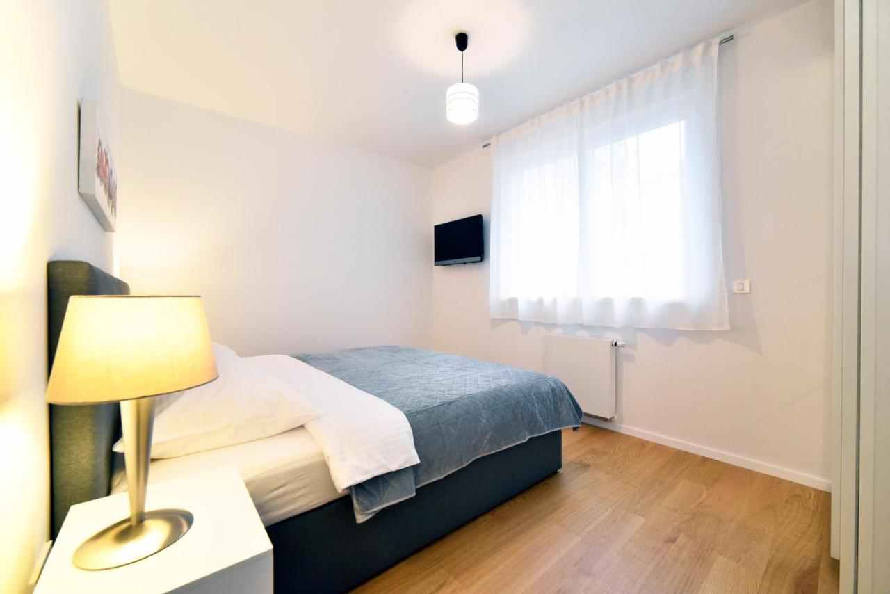 Ophelia Apartment With Parking Zagreb Exteriör bild