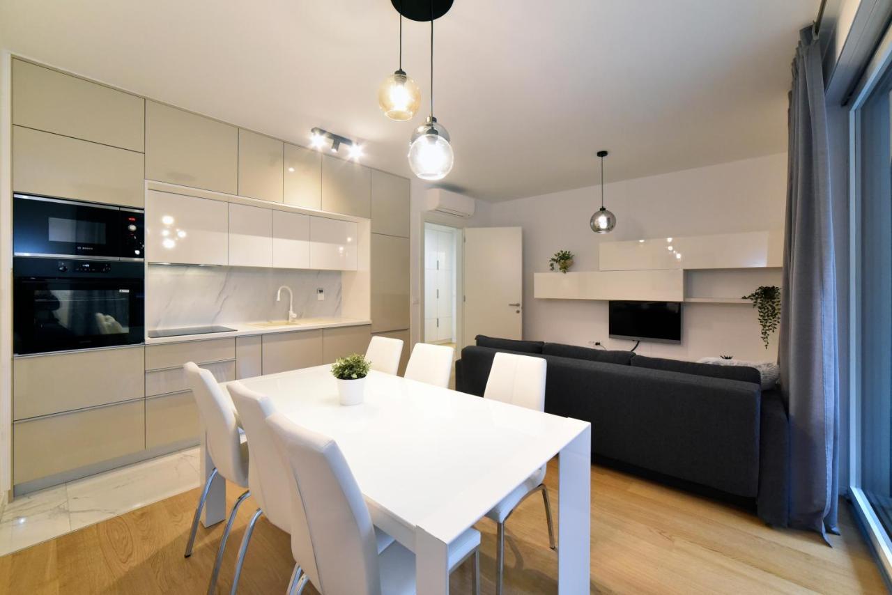 Ophelia Apartment With Parking Zagreb Exteriör bild