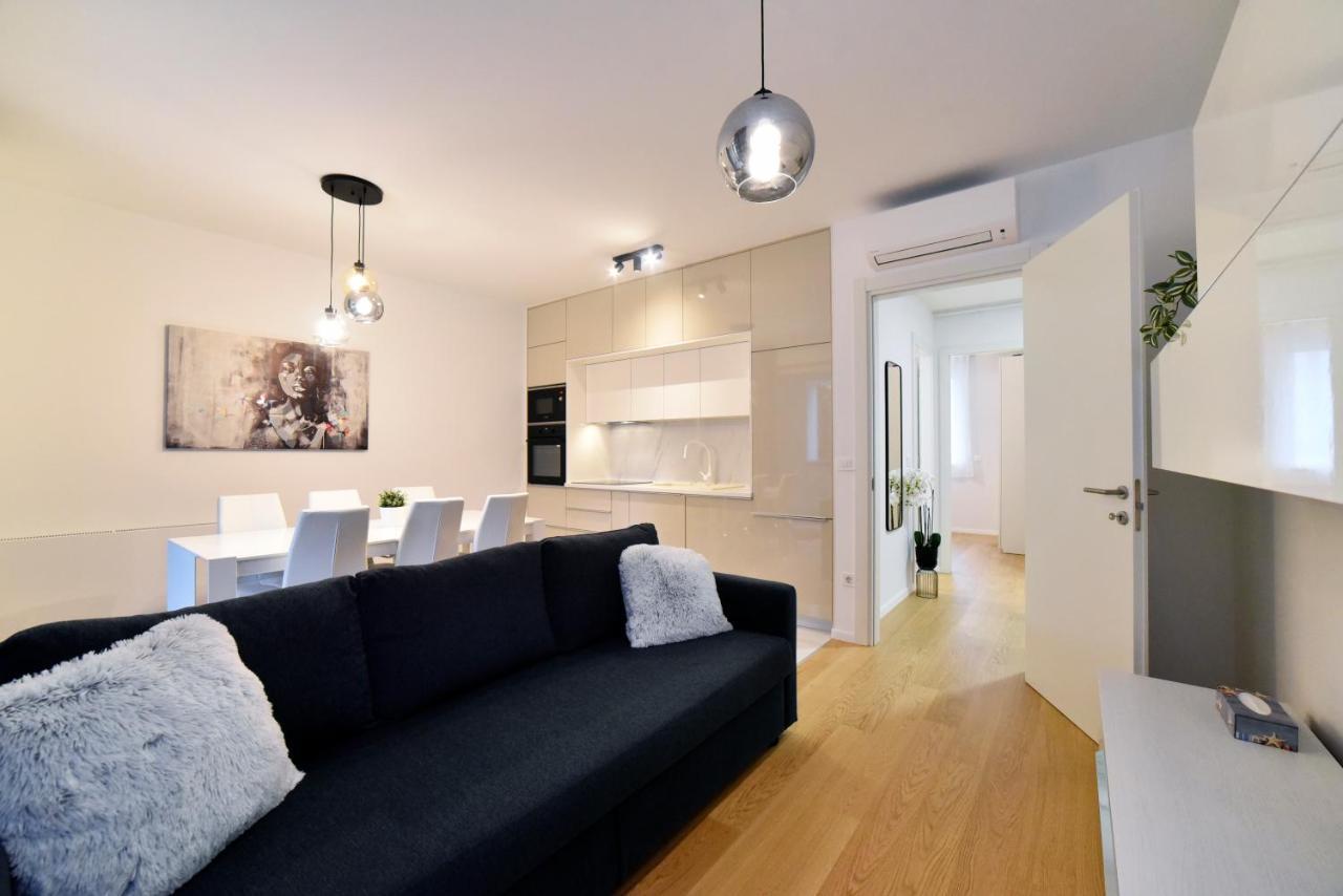 Ophelia Apartment With Parking Zagreb Exteriör bild